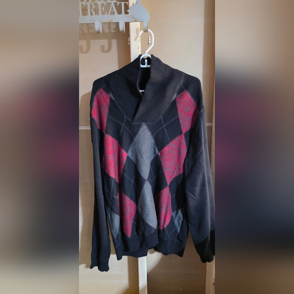 Men's Argyle INC Sweater - Black and Red